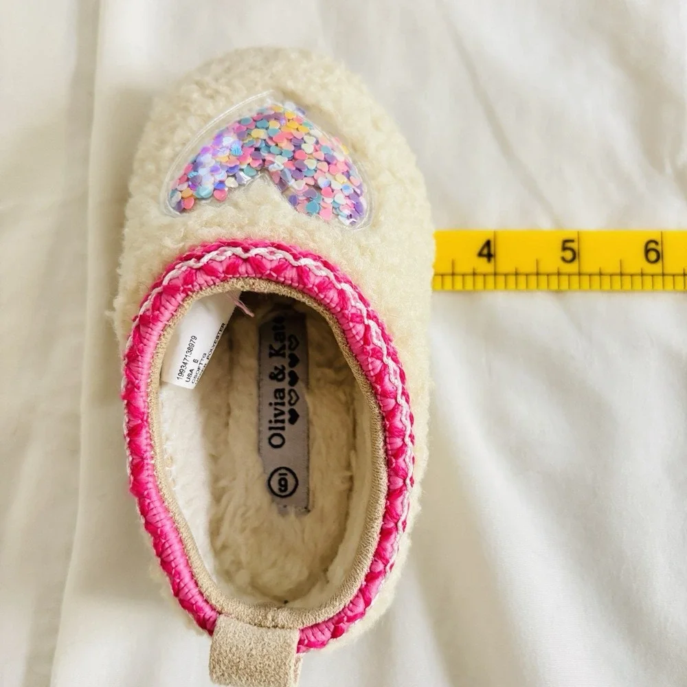 Oliver And Kate Sz 6 Cozy Insulated Heart Design Faux Fir Length6